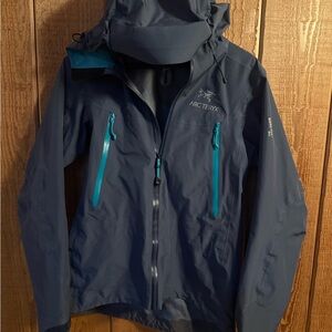 Arc'teryx Blue/Teal Hooded Jacket
